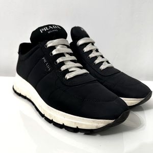 100% auth. PRADA Women Classic Style black Nylon shoe 10 / 40 sneaker
